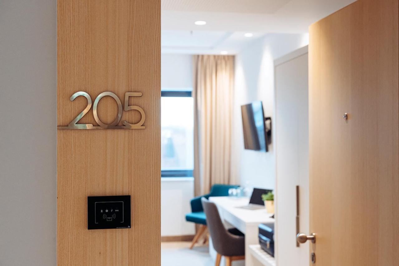 Antunovic Hotel East 赛斯韦泰 外观 照片